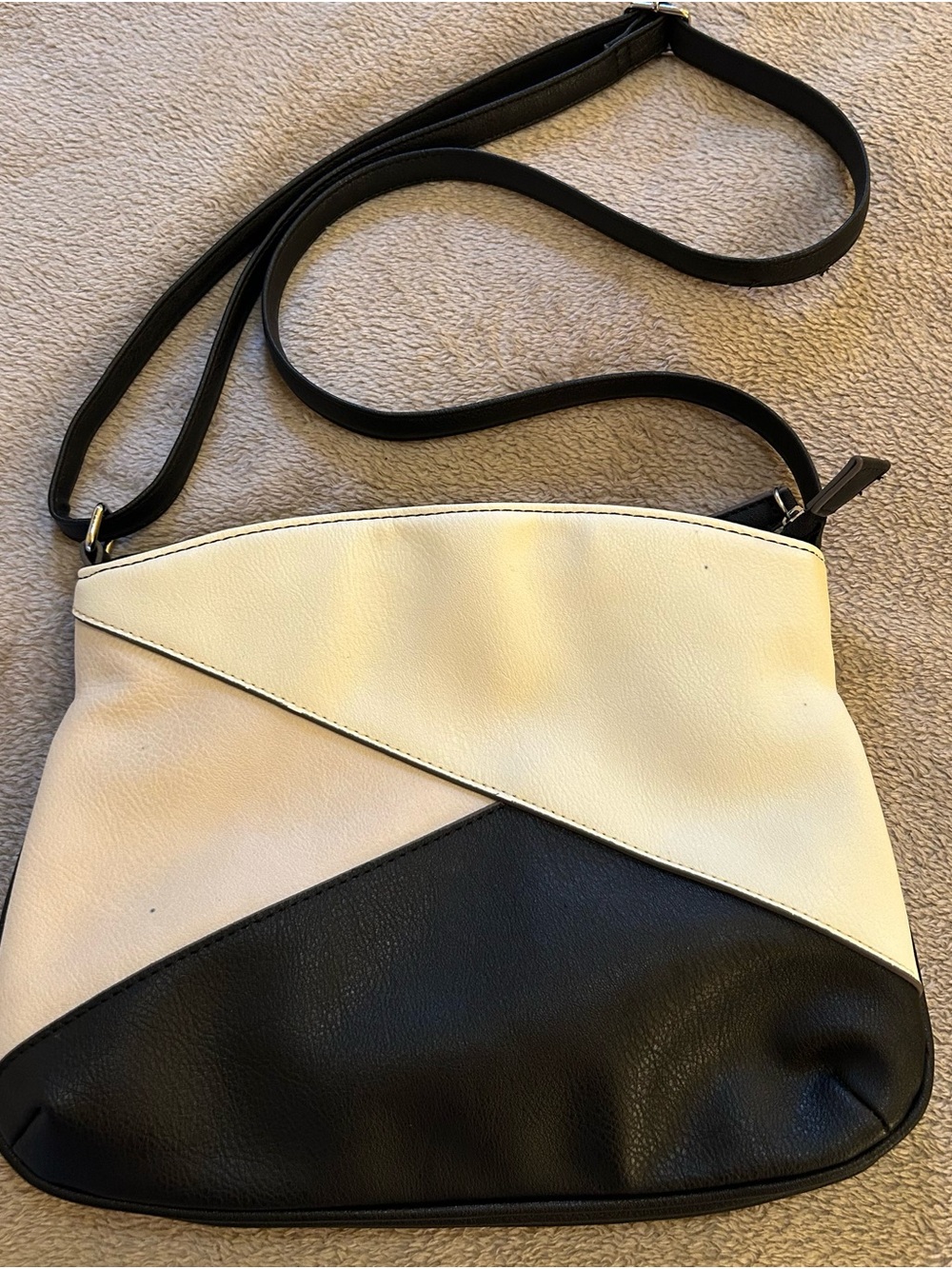 Alia Black, Tan and White Crossbody Bag